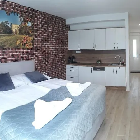 Aparthotel Apartmanovy Dum Na Kolonade 3*
