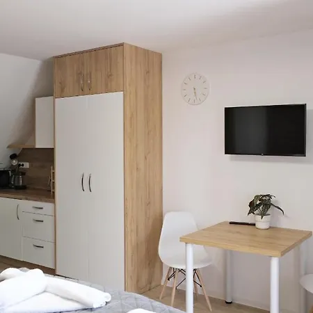Aparthotel Apartmanovy Dum Na Kolonade