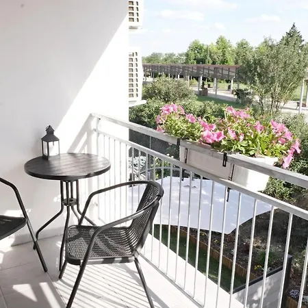 Apartmanovy Dum Na Kolonade 3*