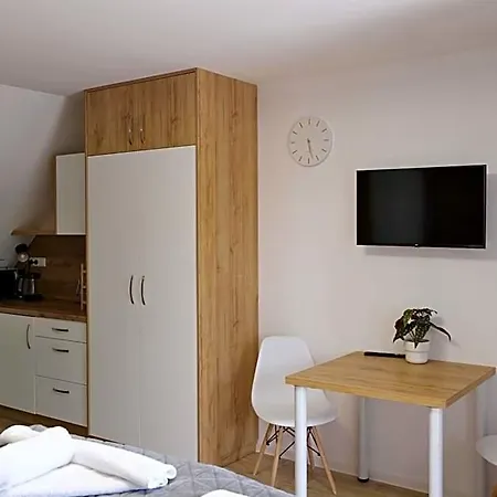 Apartmanovy Dum Na Kolonade Aparthotel