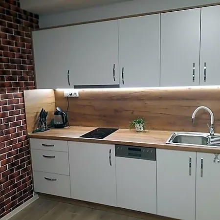Aparthotel Apartmanovy Dum Na Kolonade 3*