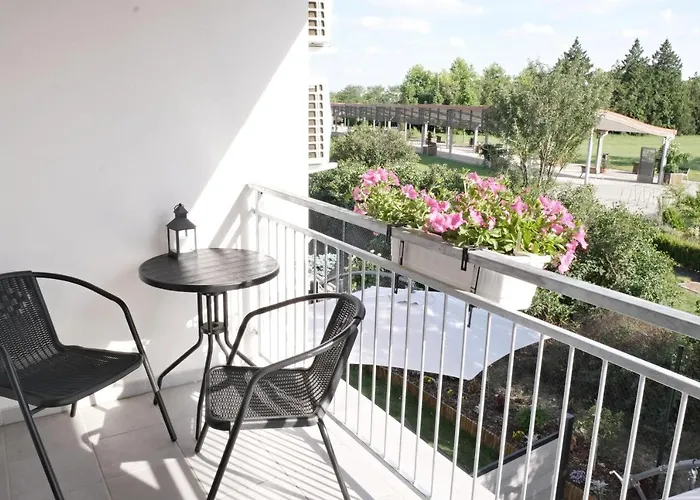 Apartmanovy Dum Na Kolonade 3*