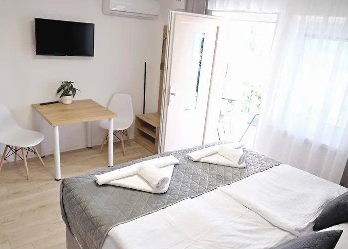 Apartmanovy Dum Na Kolonade 公寓式酒店